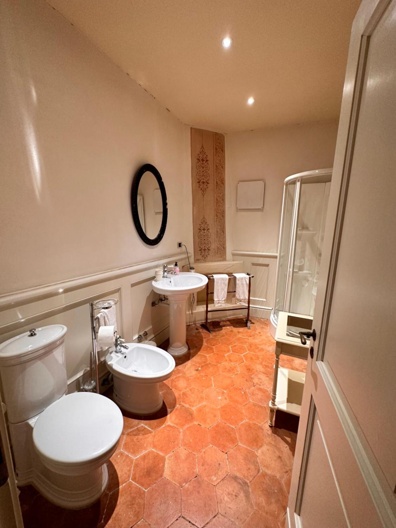 Castello Di Coazzolo Bed & Breakfast Neive Ngoại thất bức ảnh